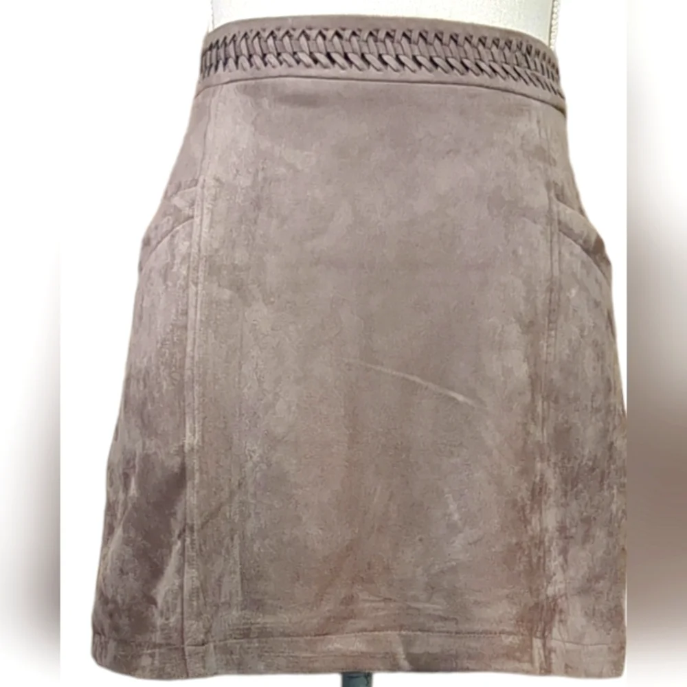 Altar'd State Miranda Washable Faux Suede Skirt - Mushroom Sz Medium